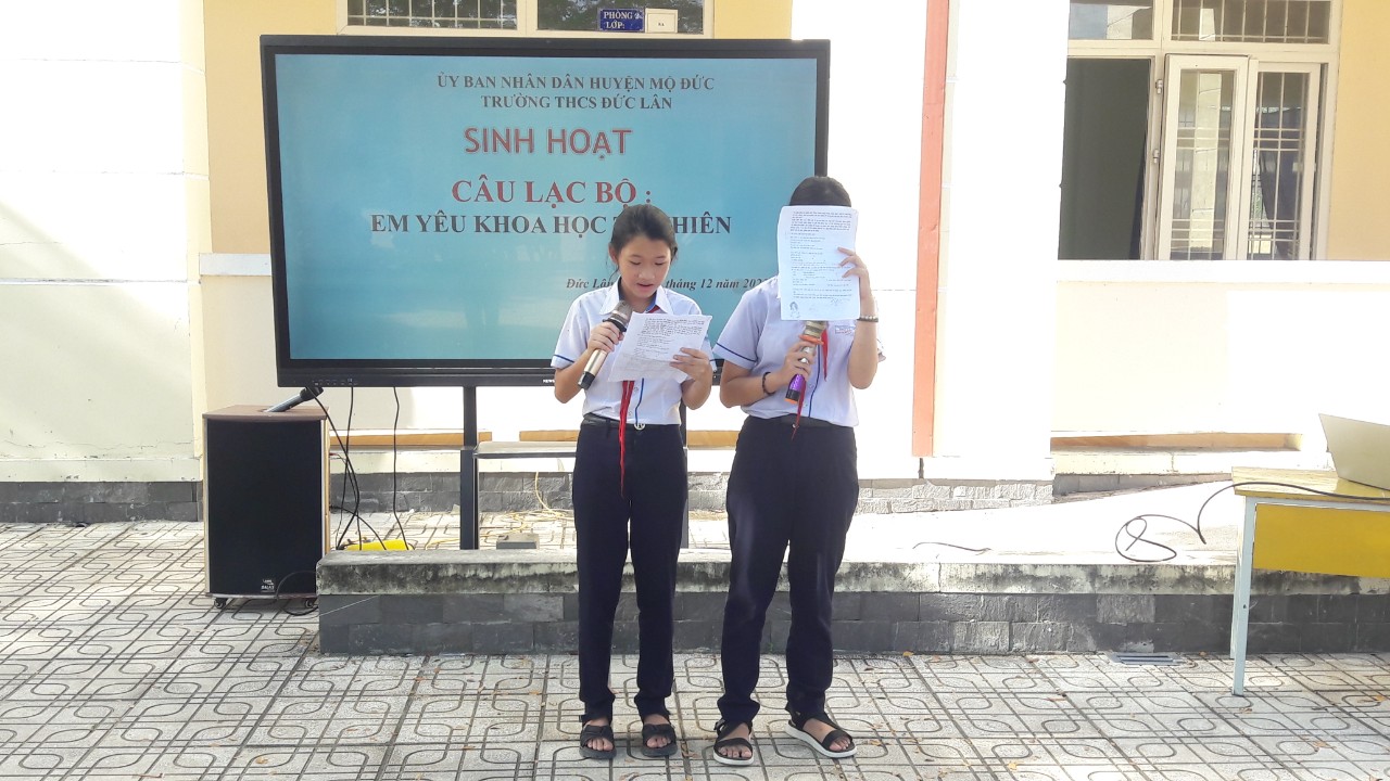 Áp phích tuyên truyền